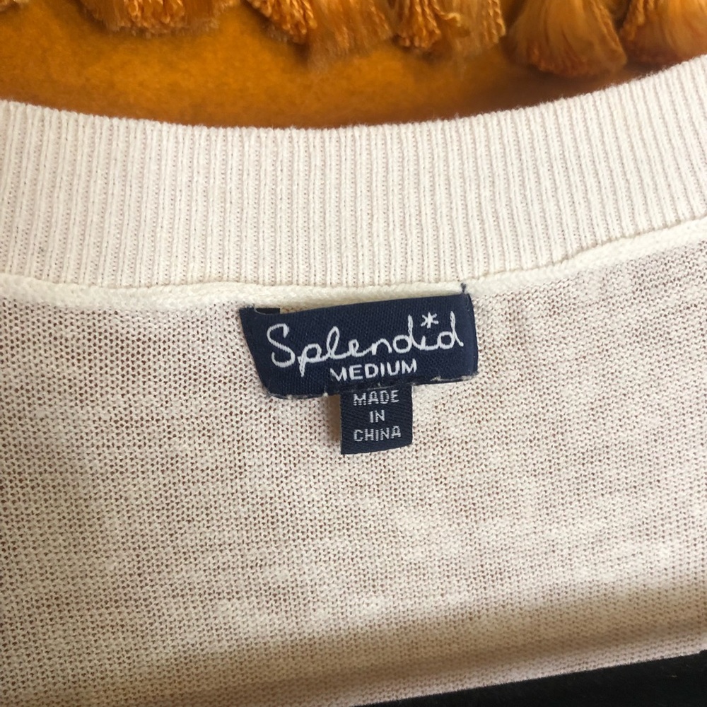 Splendid Lightweight Sweater - Picture 3 of 3